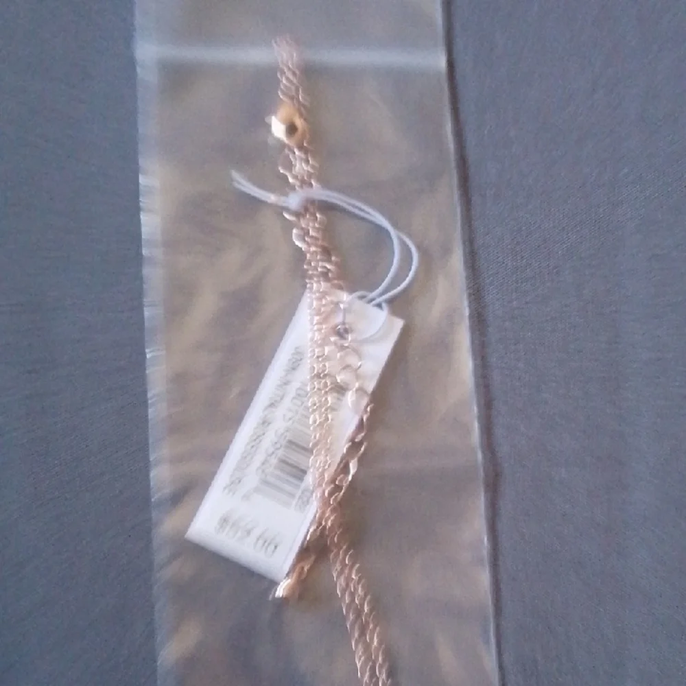 Uncommon James Gold Necklace - Picture 5 of 5